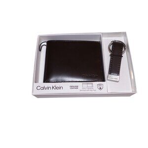 NIP Calvin Klein RFID Slimfold Extra Capacity Wallet With Key Fob Brown Leather